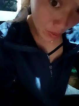 little-effy online show from June 7, 11:36 am