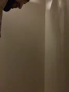 kingNQueen1211 online show from April 23, 9:30 am