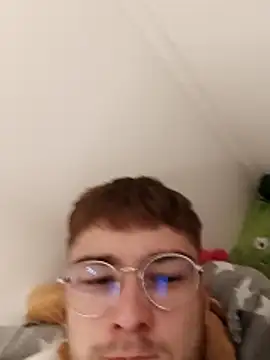 Max69690 online show from May 11, 7:22 pm