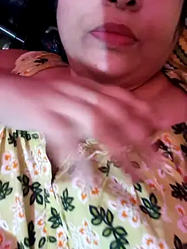 peu8 online show from February 9, 6:01 pm