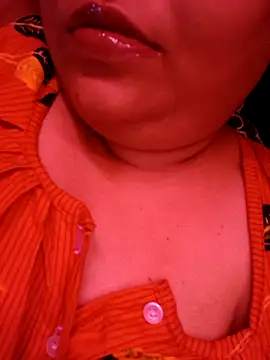 peu8 online show from March 10, 4:45 pm