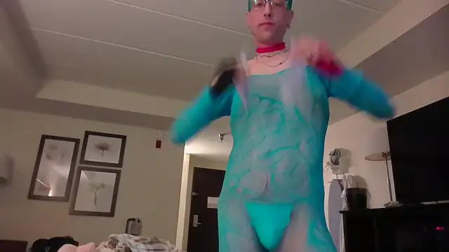 AskAveryAnything online show from March 1, 5:42 am