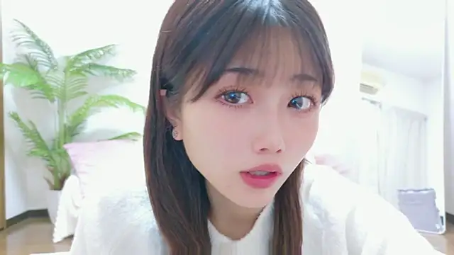 ayu-jpnk online show from December 22, 4:15 pm