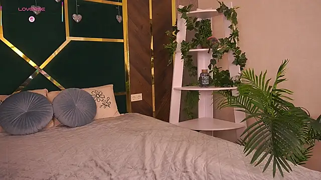 MollyyMayy online show from March 2, 12:23 pm