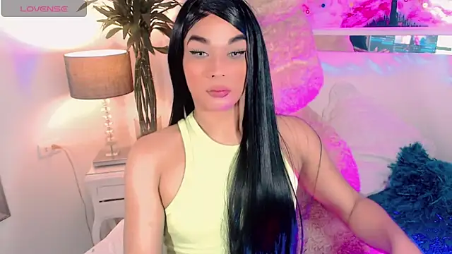 agathaferrer3 online show from December 16, 11:15 am