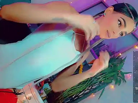 agathaferrer3 online show from March 23, 4:38 am