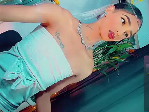 agathaferrer3 online show from April 23, 3:30 am