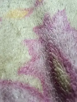 Snapshot of Lovely_priya1001 chatting on December 14, 7:29 pm Lovely priya1001 online show from December 14, 7:29 pm