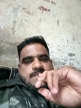 Snapshot of the_7inch_guy chatting on December 14, 2:55 pm the 7inch guy online show from December 14, 2:55 pm