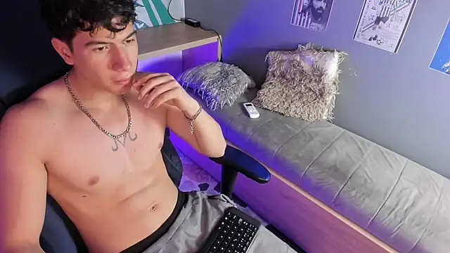 Criss Adams online show from January 7, 2:58 am