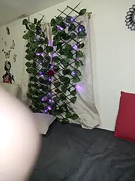 Juli castillo1 online show from January 7, 4:20 pm