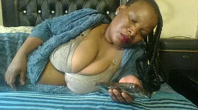 BustyBabyJ online show from December 22, 1:55 pm