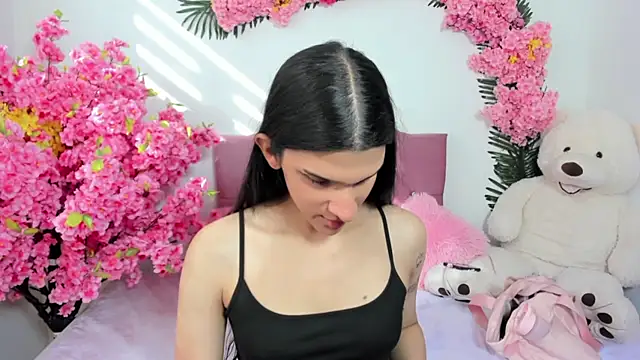 Bianca baldwin  online show from January 8, 8:33 pm