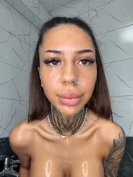 KatelynBelle online show from April 3, 9:35 pm