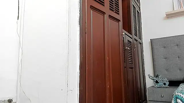 sebastamayo  online show from January 7, 8:44 pm