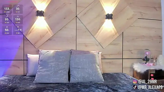 sussan fox  online show from February 17, 7:31 pm