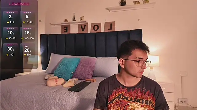 Archie 77 online show from February 21, 3:18 am