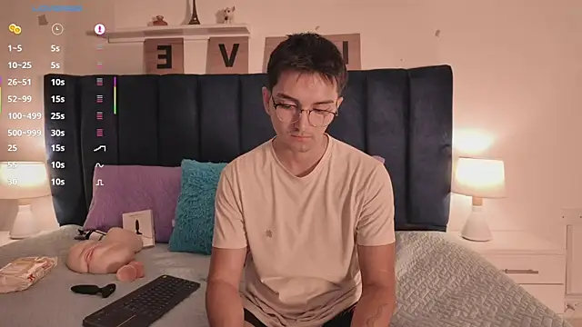 Archie 77 online show from February 25, 3:16 am