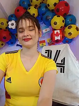 Jasmineloki online show from June 13, 1:58 am