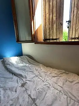 CoquineCharmeuse online show from April 6, 1:23 pm