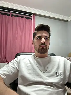 berke3424 online show from February 10, 11:31 pm