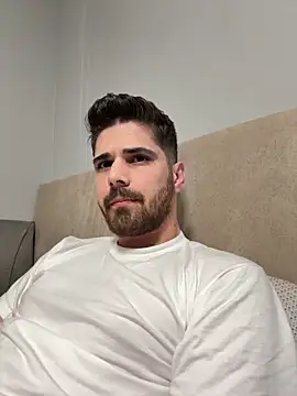 berke3424 online show from April 7, 12:00 am