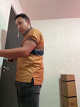 parejahot330173 online show from March 2, 11:11 pm