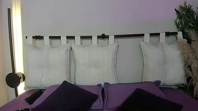 sophie blake   online show from February 11, 4:28 am