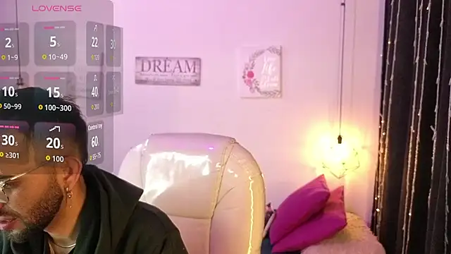 annie and ryan online show from March 1, 4:36 am