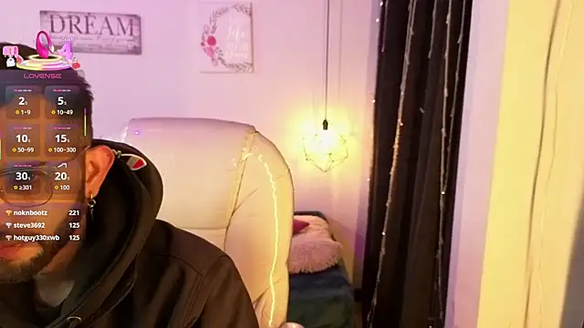 annie and ryan online show from March 10, 4:28 am