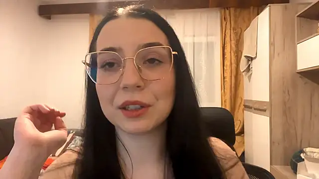 DoraRobertos online show from January 17, 5:27 pm