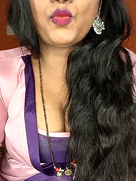 Snapshot of Rachu_love chatting on May 16, 11:31 am Rachu love online show from May 16, 11:31 am