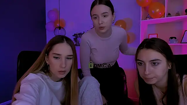 mila firee online show from April 1, 8:15 am