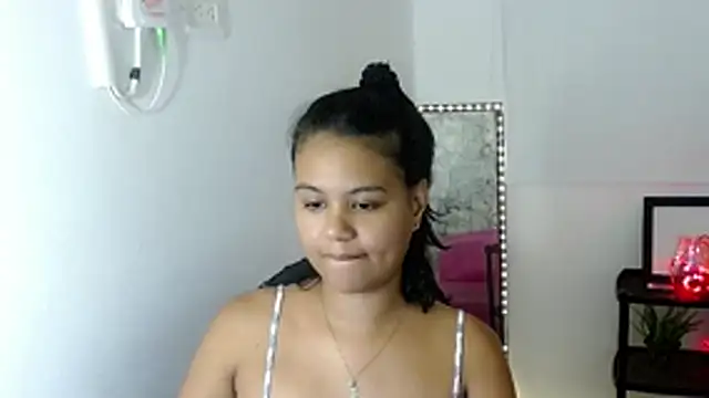 Shawnycarson online show from April 20, 6:09 pm