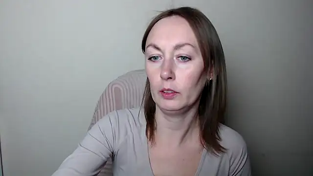 LiaSeass  online show from March 12, 12:55 pm