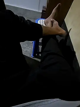 SHARIF12123 online show from April 14, 4:35 pm