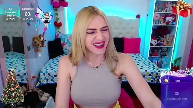 Snapshot of golden_girl01 chatting on December 20, 8:34 pm golden girl01 online show from December 20, 8:34 pm