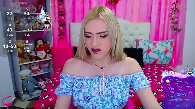 Snapshot of golden_girl01 chatting on February 2, 6:31 pm golden girl01 online show from February 2, 6:31 pm