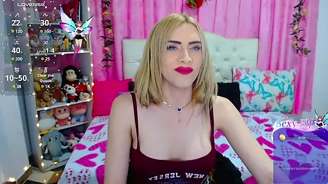 Snapshot of golden_girl01 chatting on February 19, 9:36 pm golden girl01 online show from February 19, 9:36 pm