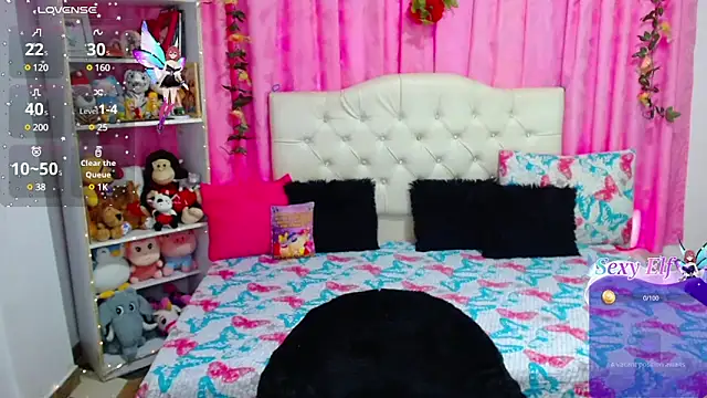 Snapshot of golden_girl01 chatting on February 25, 7:36 pm golden girl01 online show from February 25, 7:36 pm