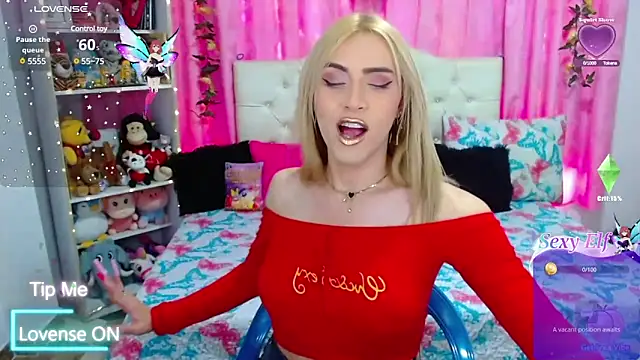 Snapshot of golden_girl01 chatting on March 1, 7:04 pm golden girl01 online show from March 1, 7:04 pm