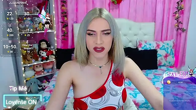 Snapshot of golden_girl01 chatting on March 4, 6:07 pm golden girl01 online show from March 4, 6:07 pm