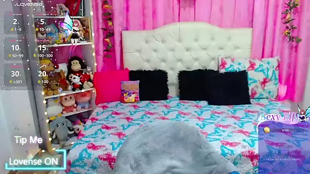 Snapshot of golden_girl01 chatting on March 5, 9:37 pm golden girl01 online show from March 5, 9:37 pm