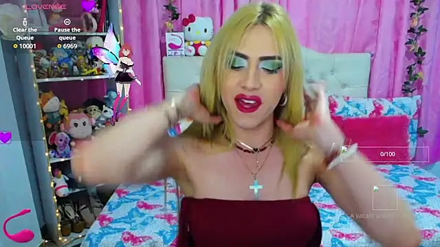 Snapshot of golden_girl01 chatting on September 12, 9:37 pm golden girl01 online show from September 12, 9:37 pm