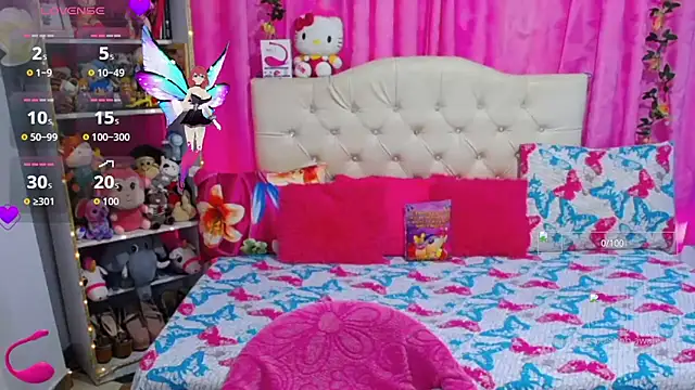 Snapshot of golden_girl01 chatting on September 18, 7:38 pm golden girl01 online show from September 18, 7:38 pm