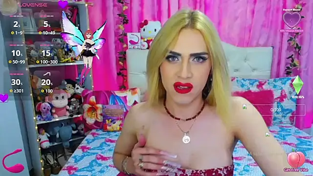 Snapshot of golden_girl01 chatting on September 28, 6:57 pm golden girl01 online show from September 28, 6:57 pm