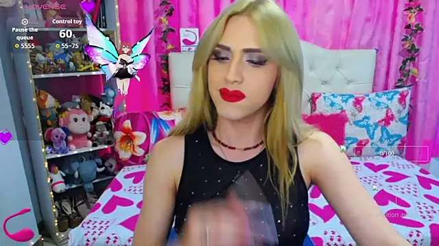 Snapshot of golden_girl01 chatting on October 5, 6:28 pm golden girl01 online show from October 5, 6:28 pm