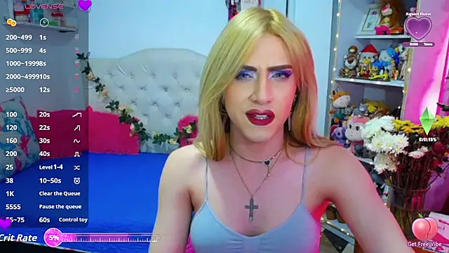 Snapshot of golden_girl01 chatting on October 26, 6:03 pm golden girl01 online show from October 26, 6:03 pm