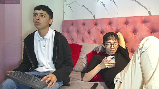 double temptation2 online show from December 20, 7:54 pm