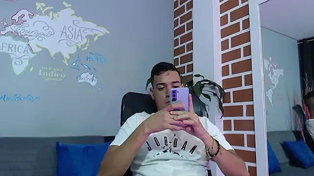 Perseuz369 online show from March 9, 1:04 pm